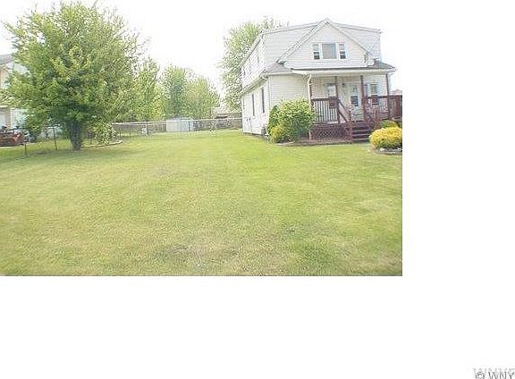 2nd image of 305 Lakeview Ave