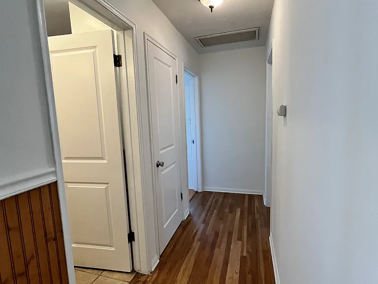 14525 Greenworth Dr — Photo 14