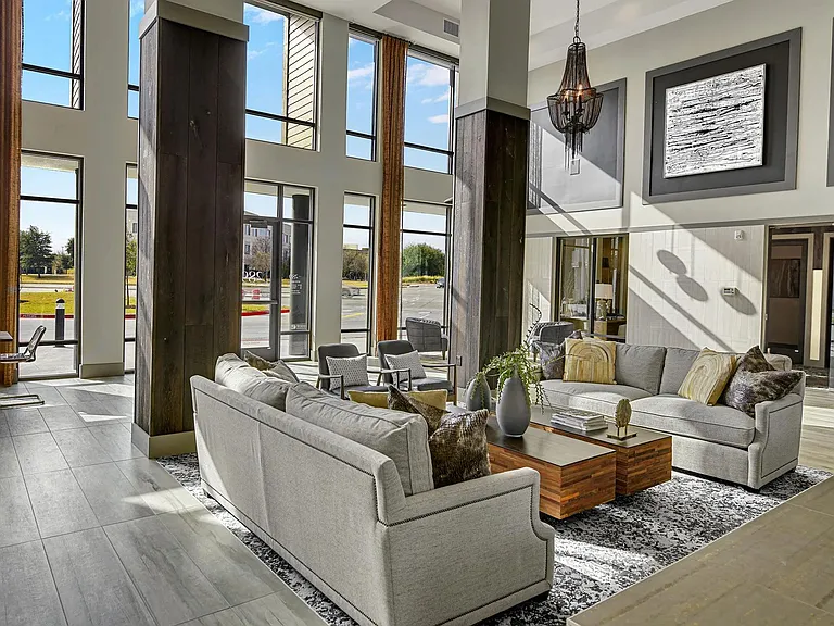 Windsor Preston offers plenty of gathering spaces for our residents and their guests.