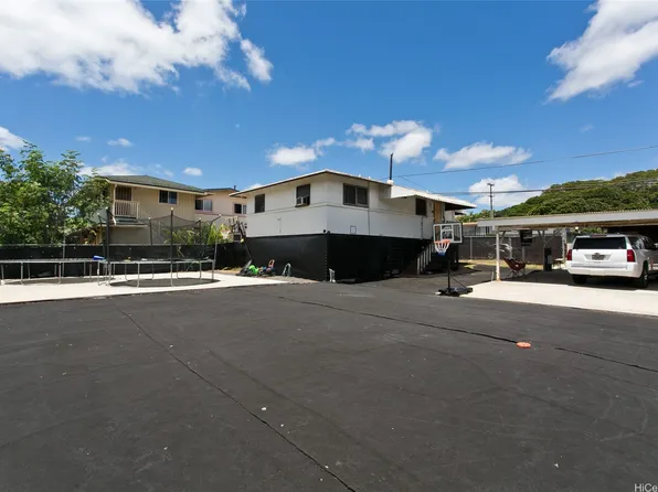 94-967 Kahuailani St, Waipahu, HI 96797