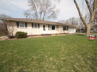 3323 Panther Ln, Cedar Falls, IA 50613
