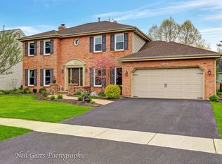1545 Forest Ridge Rd, St Charles, IL 60174