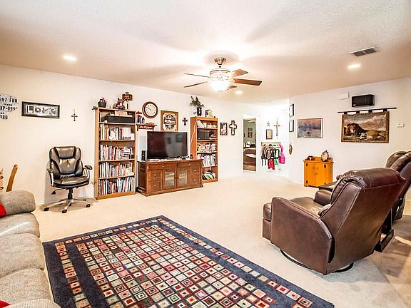 5th image of 1699 Hickory Creek Ln