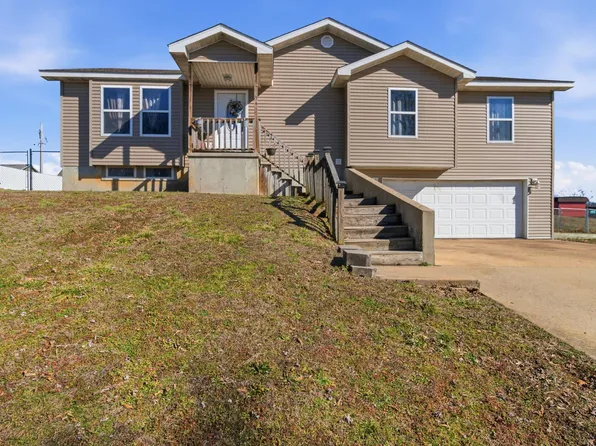 1604 Amy Street, West Plains, MO 65775