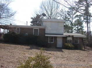 160 Mount Baldy Dr, Parkton, NC 28371