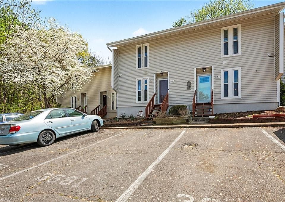 1st image of 3681 Heathrow Dr