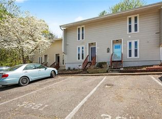 3681 Heathrow Dr, Winston Salem, NC 27127