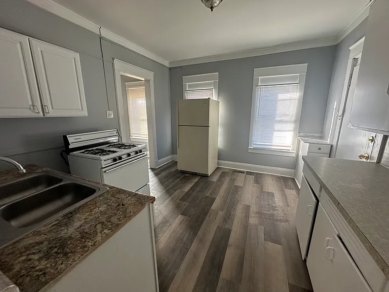 3227 Maple St #2 — Photo 13