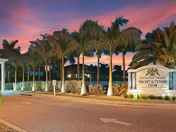 4th image of 17717 GULF BOULEVARD #604