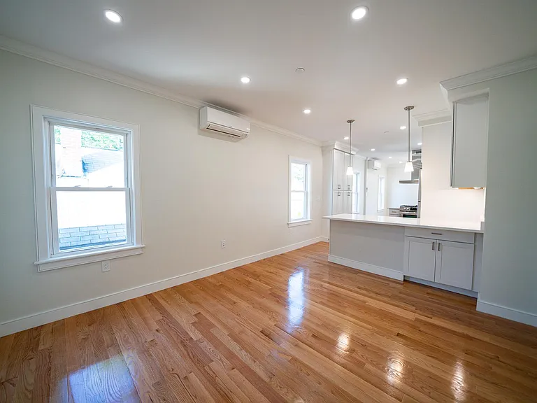 40 Thorndike St — Photo 23