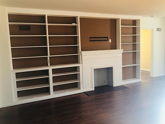 2nd image of 1800 Hoover Way