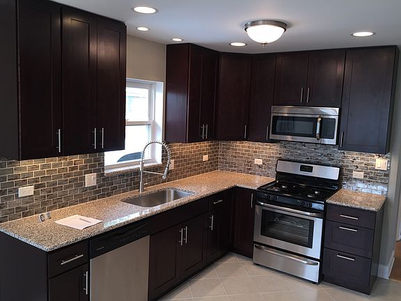 2nd image of 4433 N Canfield Ave