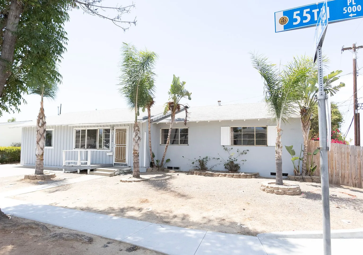 7 Bedroom 4 Bath Home A Hop And A Skip To Campus- Special Offer 15 Days Free Rent Dec 2026 — Photo 1