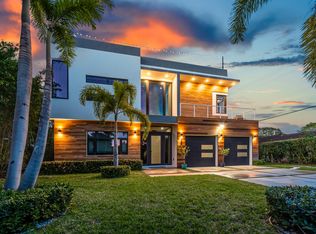 709 NW 6th Dr, Boca Raton, FL 33486