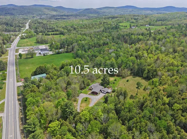 685 Main Road, Holden, ME 04429