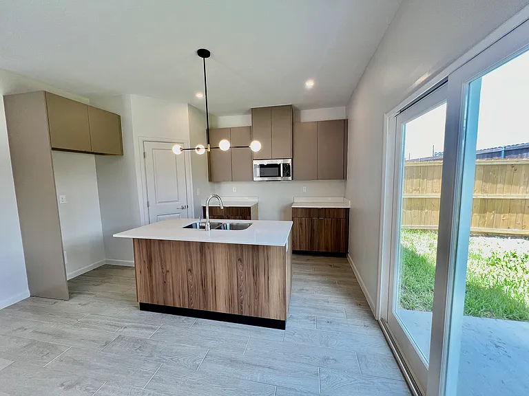 3504 Duke Ave #3 — Photo 4