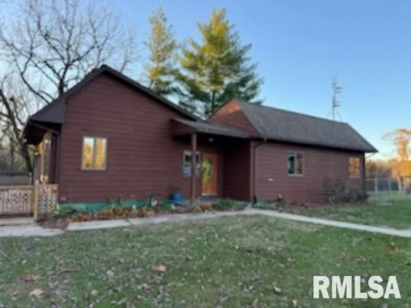 1288 County Line Rd, Roodhouse, IL 62082