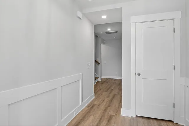 425 Parkside Cmns — Photo 4