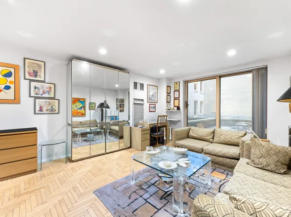 106 Central Park South image 2 of 14