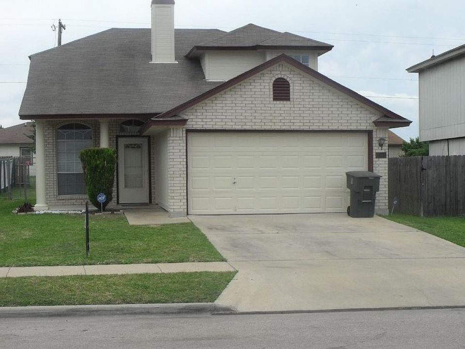 1st image of 2318 Tracey Ann Ln
