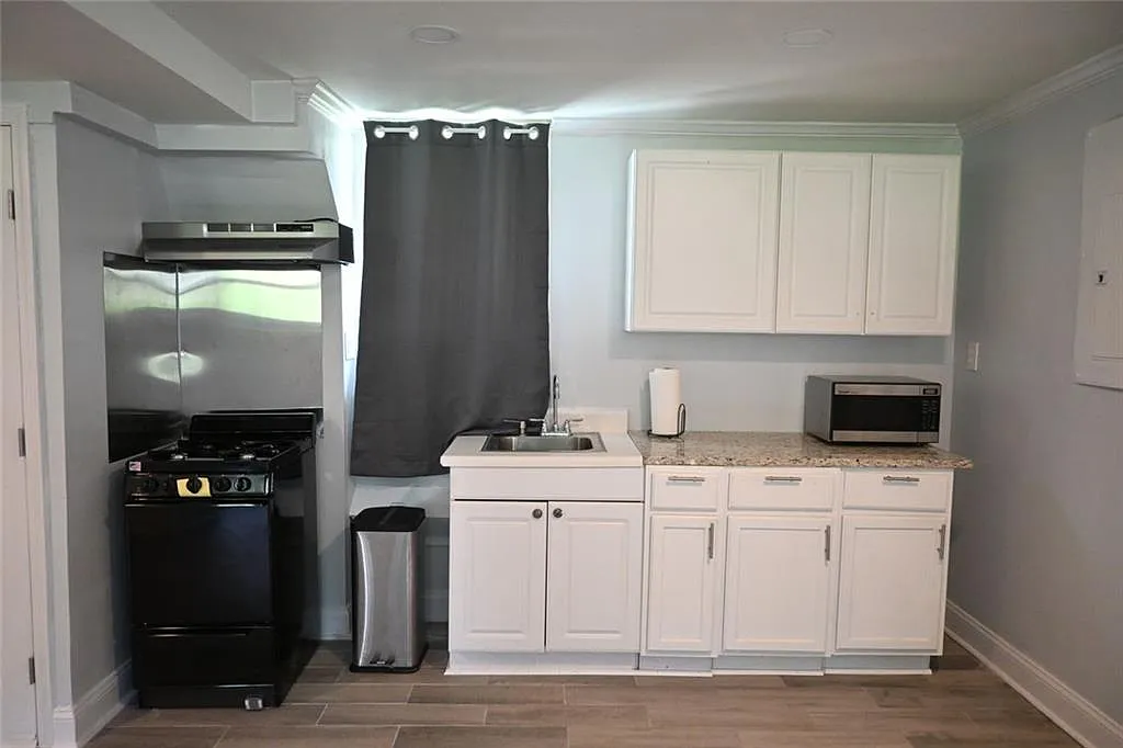 1 bed, 1.0 bath, 1500 sqft, $1,500 — Photo 4