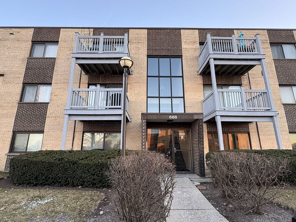 1st image of 668 Pinecrest Dr #104