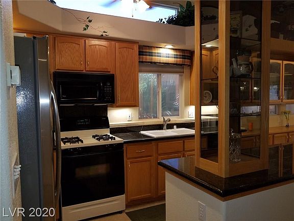 5th image of 9720 Silver Dew St