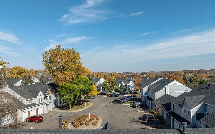 Berkshire of Burnsville — Photo 11