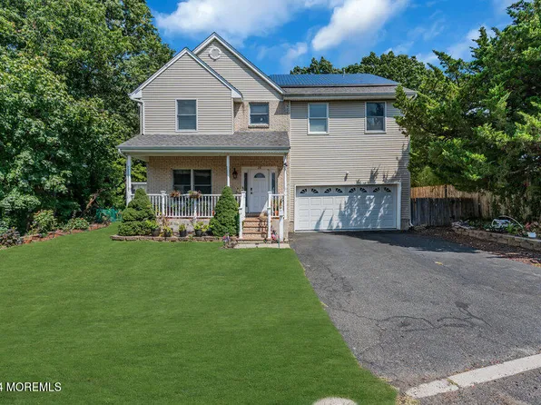 25 Oakshades Avenue, Aberdeen, NJ 07747