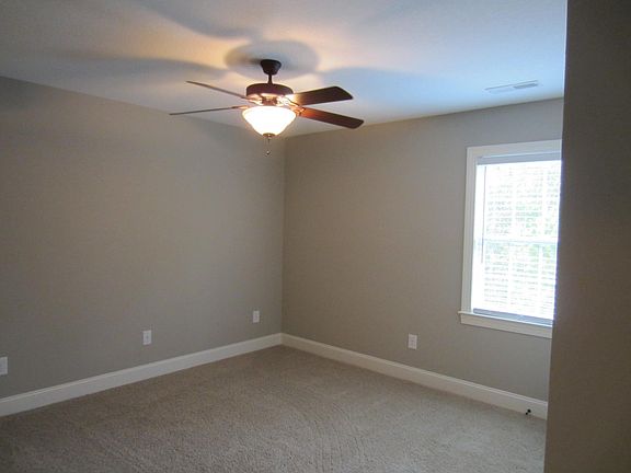 2nd image of 1926 Leighton Dr