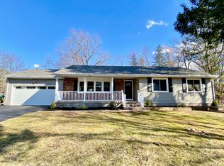 99 Acer Dr, Middletown, CT 06457