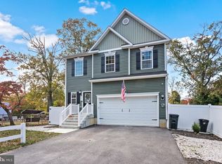 684 203rd St, Pasadena, MD 21122