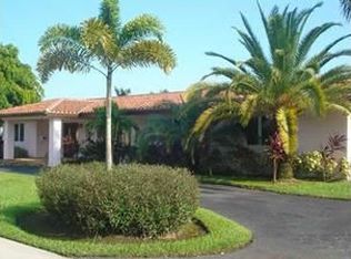 8260 SW 87th Ter, Miami, FL 33143