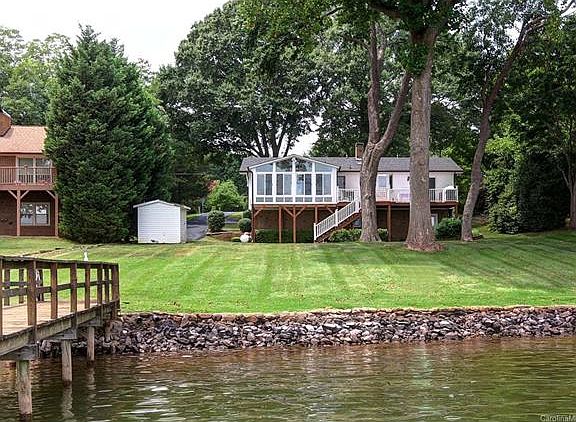 4th image of 5122 Leisure Ln