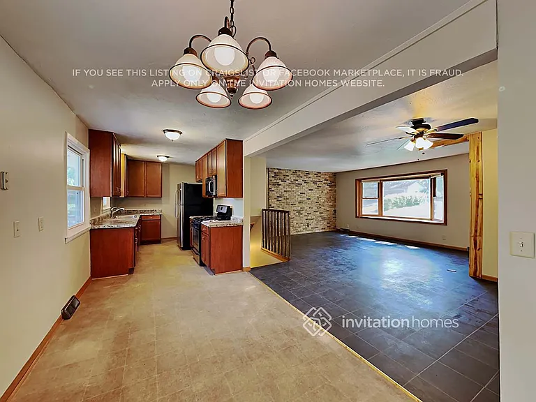 17477 Java Ct N — Photo 8