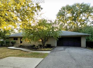 24750 Taft Rd, Novi, MI 48375