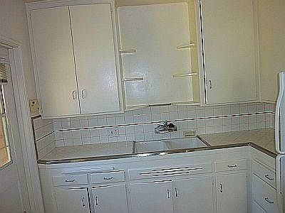 3rd image of 652 S Dunsmuir Ave