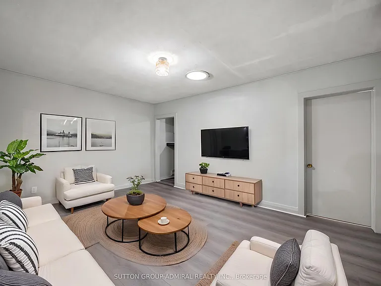 23 Kenworthy Ave — Photo 6