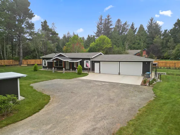 1866 Muncy Ln, Crescent City, CA 95531