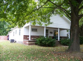 809 W Saint Louis St, West Frankfort, IL 62896