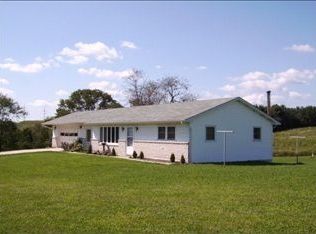 109 Pine Dr, Hegins, PA 17938
