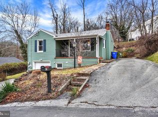 15 Alyce Cir, York, PA 17402
