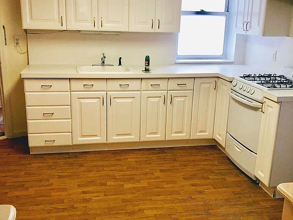 3rd image of 8814 Fort Hamilton Pkwy #1