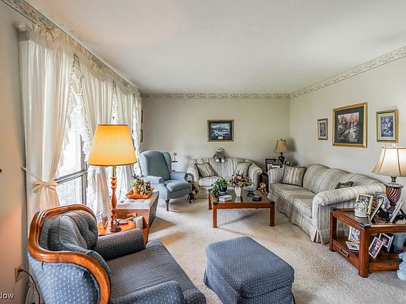 4th image of 339 Lori Ave NE
