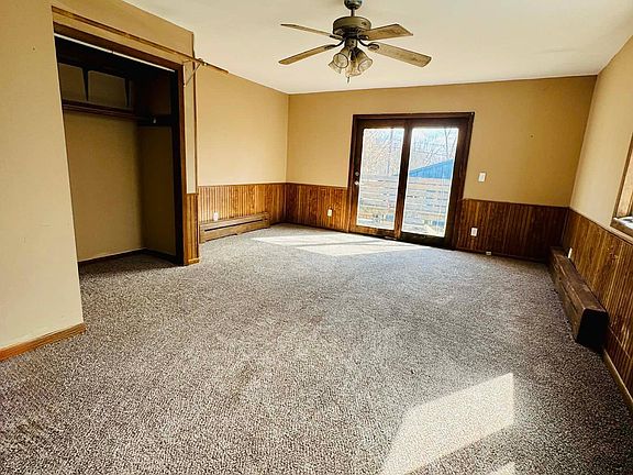 3rd image of 418 Court Ave N