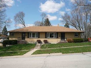 1924/1922 10th Ave, Rockford, IL