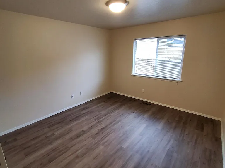 11415 Willamette Way — Photo 21