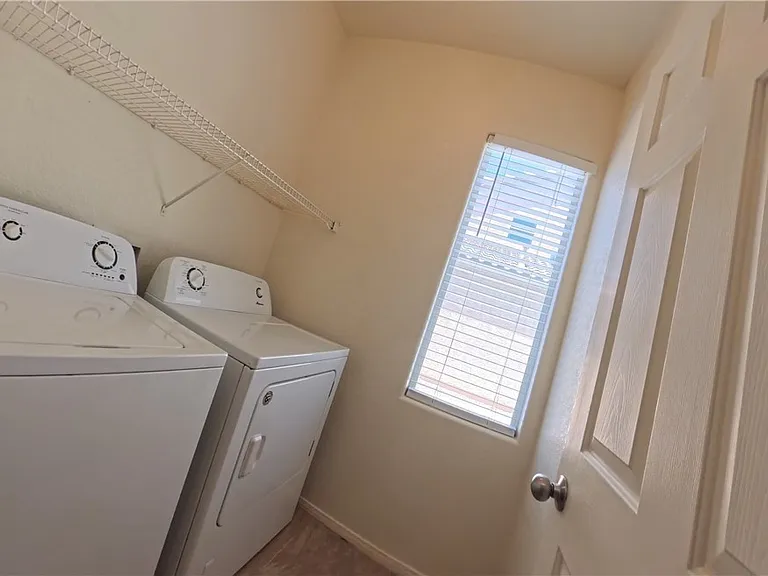 7776 Littondale St — Photo 20