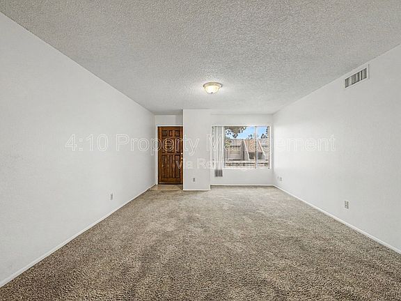 5th image of 1927 E Hampton Ave Unit 256