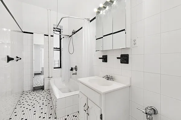 Rented by Compass | media 5